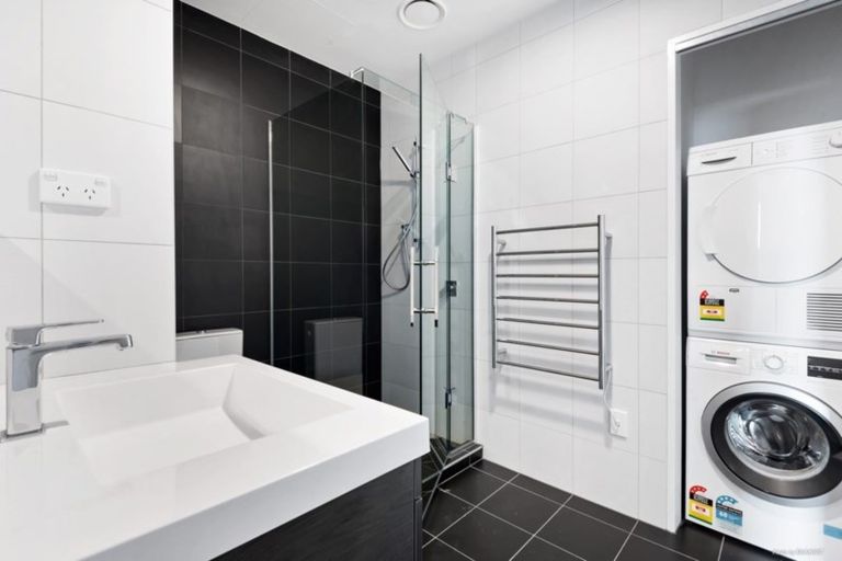 Photo of property in 303/19 Rawene Road, Birkenhead, Auckland, 0626