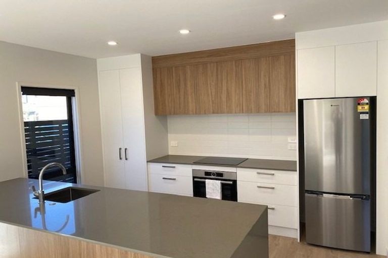 Photo of property in 7 Mulholland Drive, Jacks Point, 9371