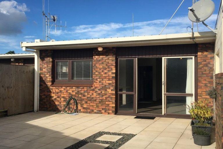 Photo of property in 2/16 Tweed Street, Mount Maunganui, 3116