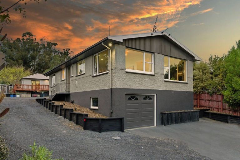 Photo of property in 98 Martin Road, Fairfield, Dunedin, 9018