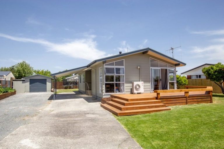 Photo of property in 9 Mahana Road, Ngatea, 3503