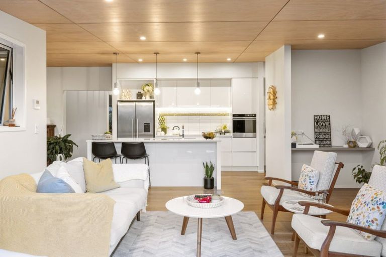 Photo of property in 82a Taniwha Place, Bethlehem, Tauranga, 3176