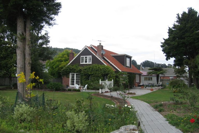Photo of property in 71 Lane Street, Wallaceville, Upper Hutt, 5018