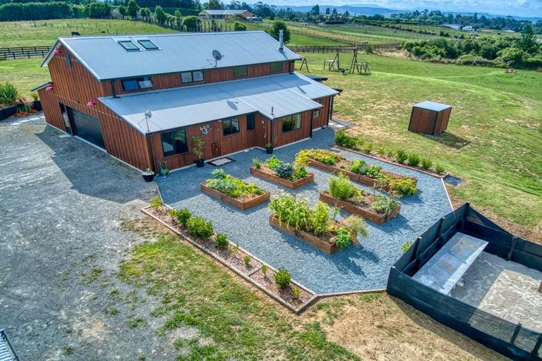 Photo of property in 17 Sarona Park Drive, Omanawa, Tauranga, 3171