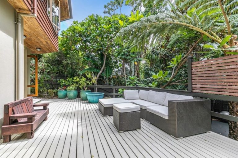 Photo of property in 2/10 Taurarua Terrace, Parnell, Auckland, 1052