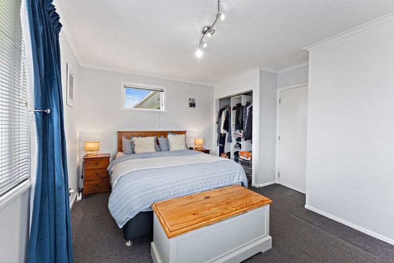 Photo of property in 41 Totara Park Road, Clouston Park, Upper Hutt, 5018