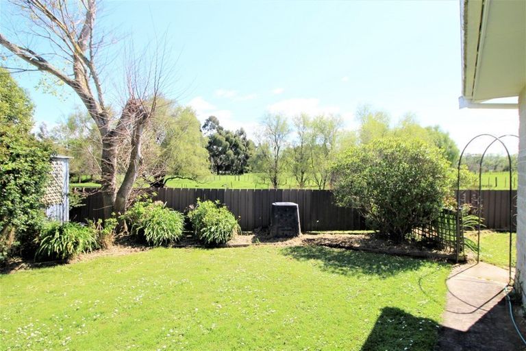 Photo of property in 81 Fergusson Street, Woodville, 4920