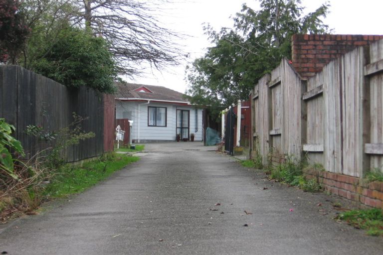 Photo of property in 2/23 Suzanne Grove, Kelvin Grove, Palmerston North, 4414