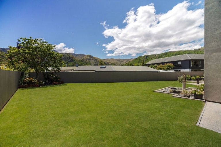 Photo of property in 17 Fox's Terrace, Arrowtown, 9302