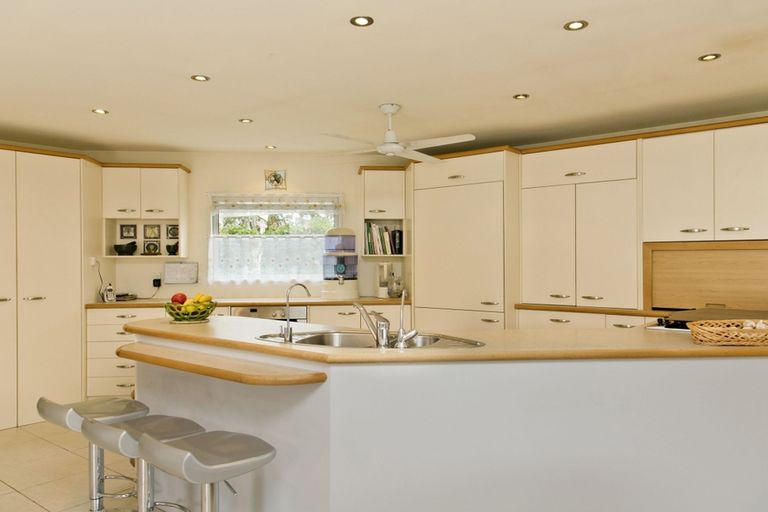 Photo of property in 66 Gillespie Place, Acacia Bay, Taupo, 3385