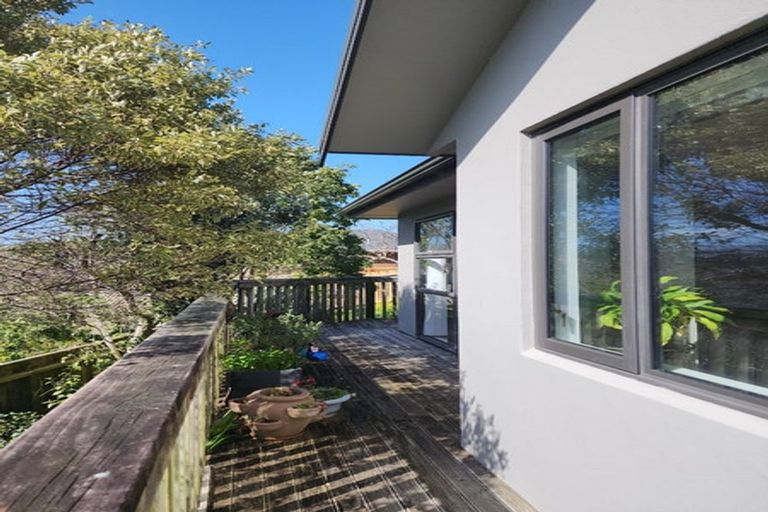 Photo of property in 3 Gybe Place, Whitby, Porirua, 5024