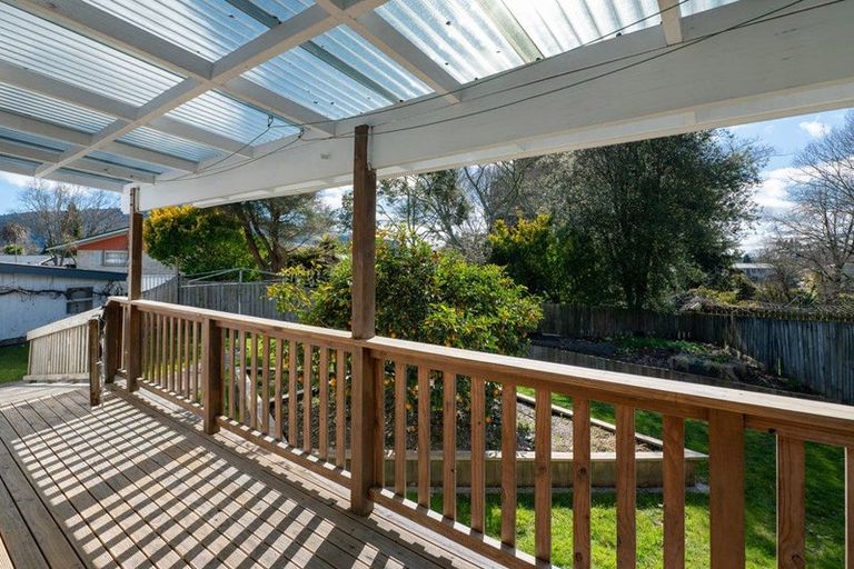 Photo of property in 2 Hector Place, Sunnybrook, Rotorua, 3015