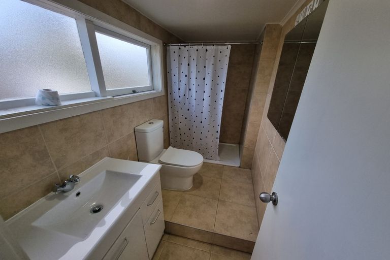 Photo of property in 2/523 Weymouth Road, Weymouth, Auckland, 2103