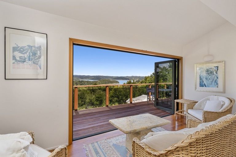 Photo of property in 1 Kanuka Grove, Kinloch, Taupo, 3377