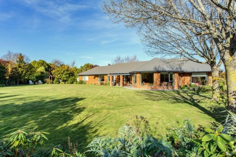 Photo of property in 4 Cedar Place, Amberley, 7410