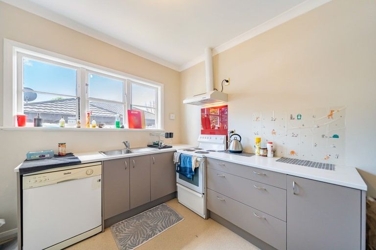 Photo of property in 195a Naenae Road, Naenae, Lower Hutt, 5011