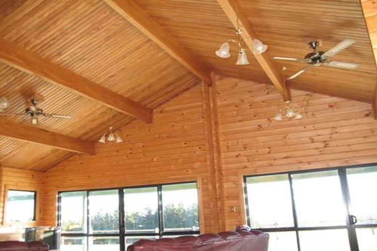 Photo of property in 277 Gully Road, Happy Valley, Tuatapere, 9691