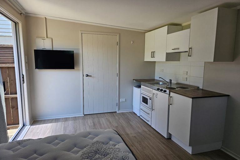 Photo of property in 17b Arkles, Arkles Bay, Whangaparaoa, 0932