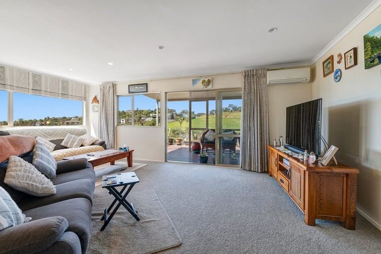 Photo of property in 57a Kestrel Heights, Arkles Bay, Whangaparaoa, 0932