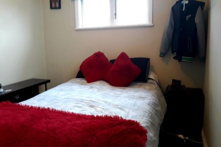 Photo of property in 16 Middleton Street, Thornbury, Riverton, 9883