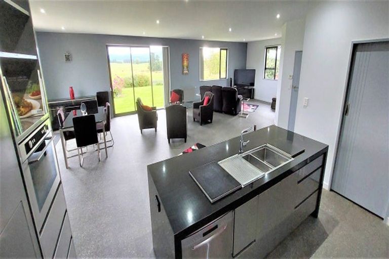 Photo of property in 200 Paterson Road, Waimumu, Gore, 9774