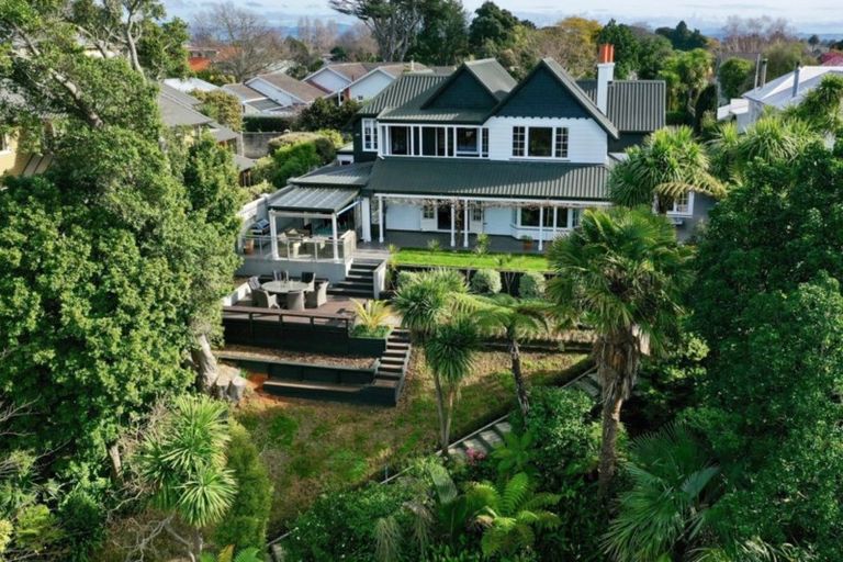 Photo of property in 31 Haronga Road, Inner Kaiti, Gisborne, 4010