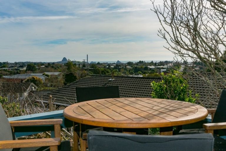Photo of property in 43b Wesley Avenue, Frankleigh Park, New Plymouth, 4310
