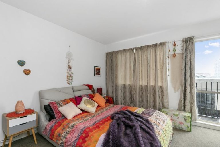 Photo of property in De Vere Apartments, 1/23 Tennyson Street, Te Aro, Wellington, 6011