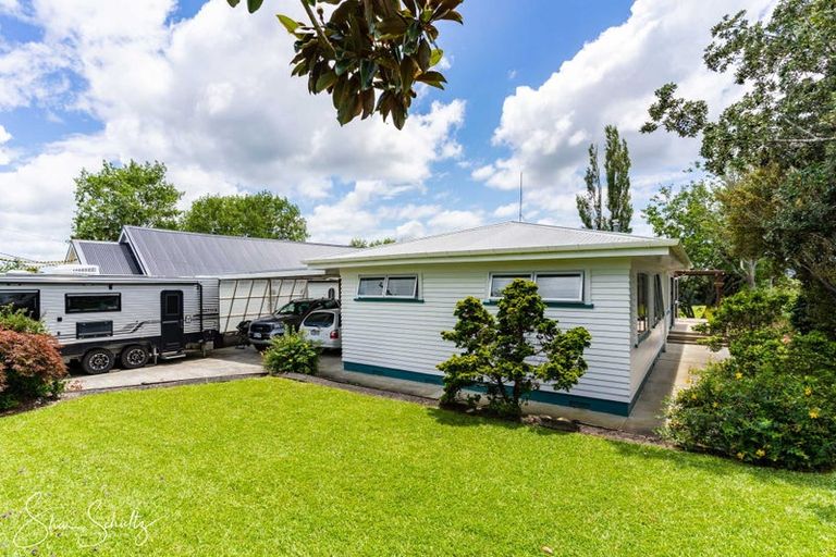 Photo of property in 7 Griffin Road, Maungaturoto, 0520