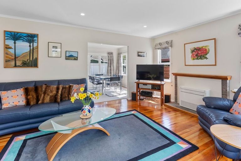 Photo of property in 17 Rata Street, Waikanae, 5036