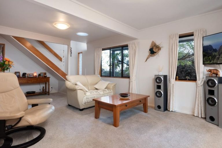 Photo of property in 17 Pokapu Place, Bethlehem, Tauranga, 3110