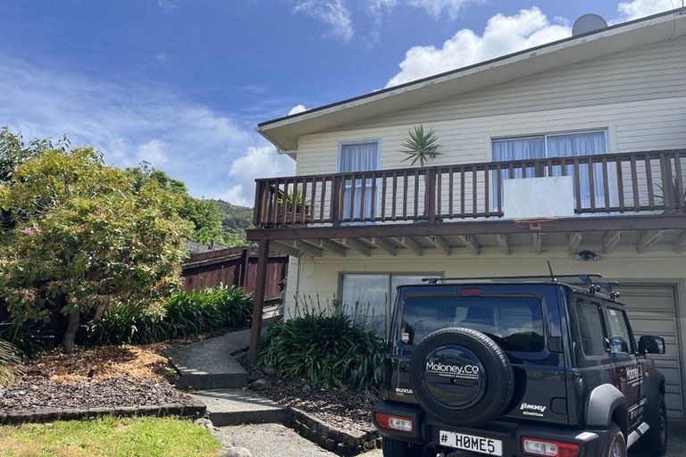 Photo of property in 1/20 Dakota Grove, Totara Park, Upper Hutt, 5018