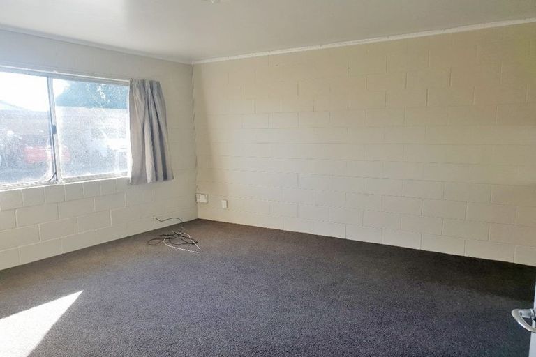 Photo of property in 8/84 Kenderdine Road, Papatoetoe, Auckland, 2025