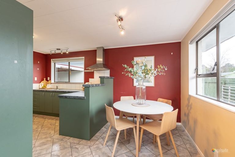 Photo of property in 2/35 Shanly Street, Brown Owl, Upper Hutt, 5018