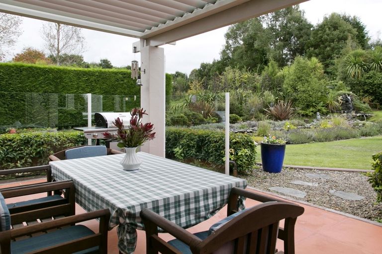 Photo of property in 66 Gillespie Place, Acacia Bay, Taupo, 3385