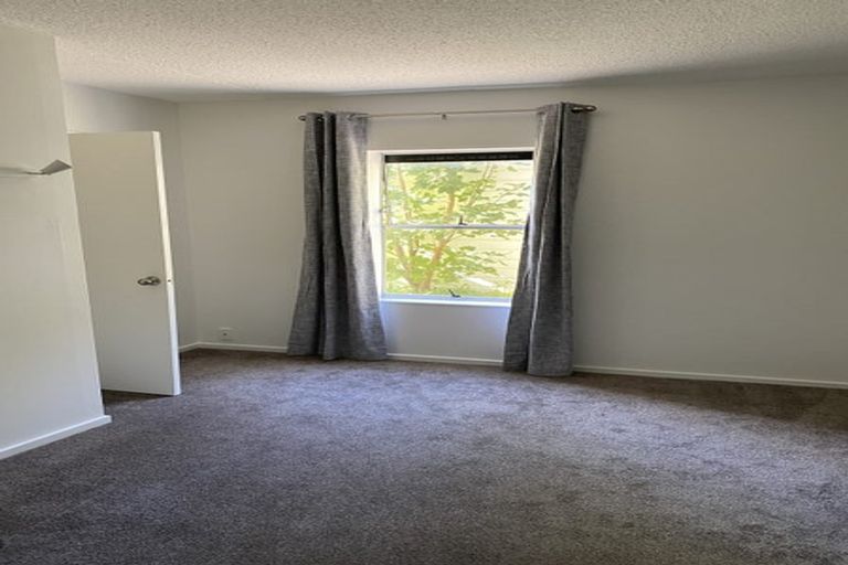 Photo of property in 2/161 Glenmore Street, Kelburn, Wellington, 6012