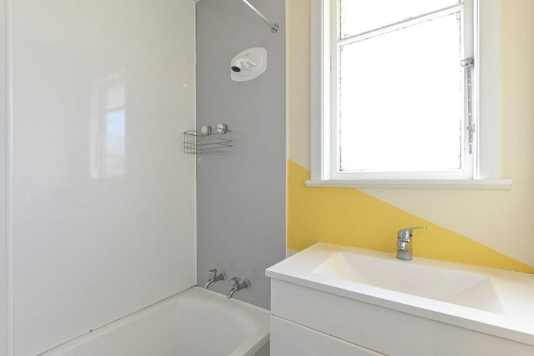 Photo of property in 405 Huia Place, Camberley, Hastings, 4120