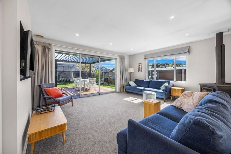 Photo of property in 63 Minaret Ridge, Wanaka, 9305