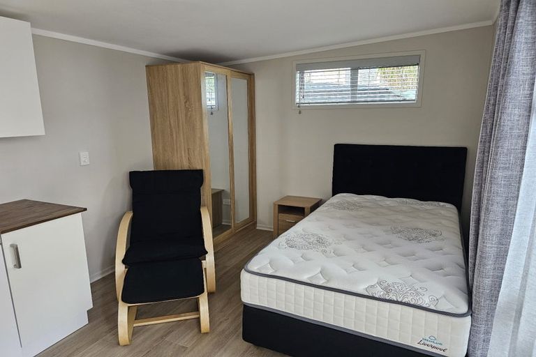 Photo of property in 17b Arkles, Arkles Bay, Whangaparaoa, 0932