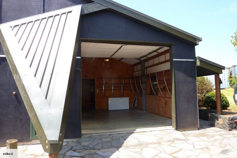 Photo of property in 92 Kiwi Bush Lane, Ngunguru, Whangarei, 0173