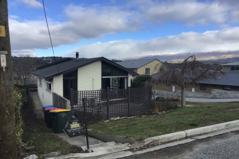 Photo of property in 68 Royal Terrace, Alexandra, 9320