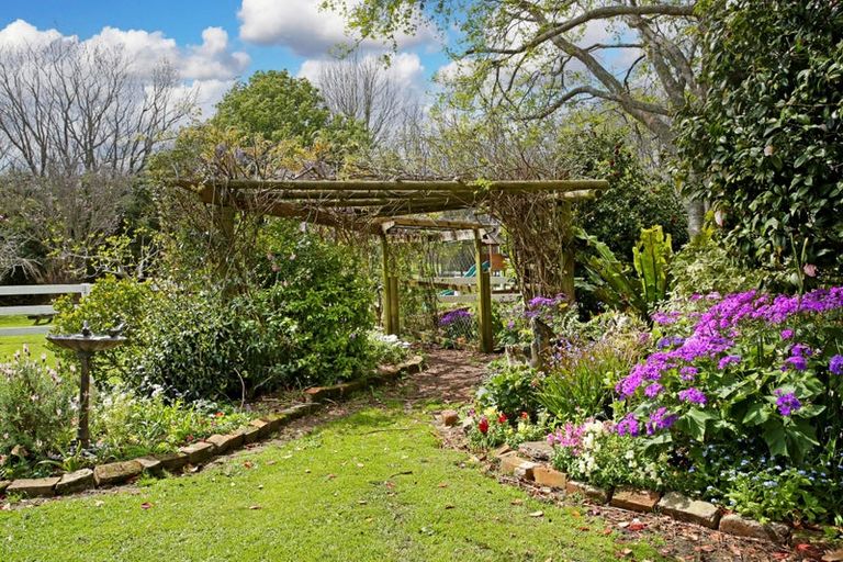 Photo of property in 145 Kidd Road, Waiuku, 2682