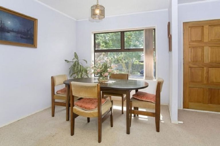 Photo of property in 1/162 Whitford Road, Somerville, Auckland, 2014