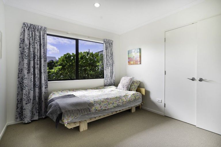 Photo of property in 10 Rexwood Estate, Carterton, 5713