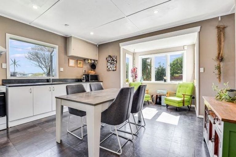 Photo of property in 84 Ellicott Road, Nawton, Hamilton, 3200