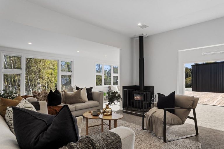 Photo of property in 12 Iveagh Bay Drive, Moana, 7875