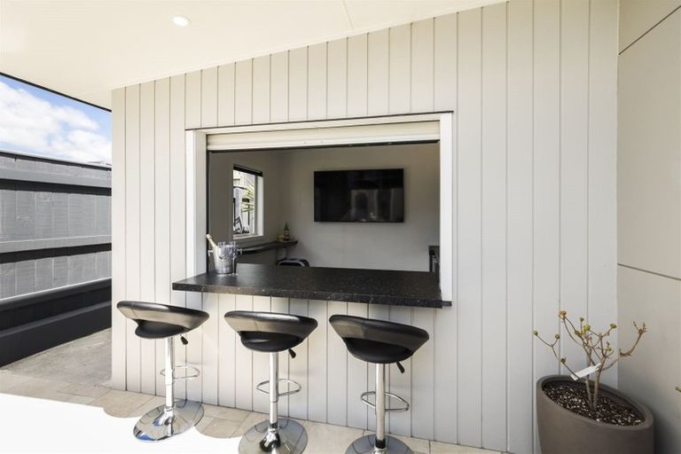 Photo of property in 5 Butler Place, Fitzherbert, Palmerston North, 4410