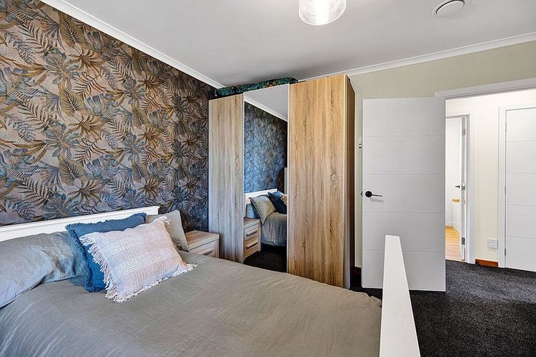 Photo of property in 12 Green Lane, Hawera, 4610