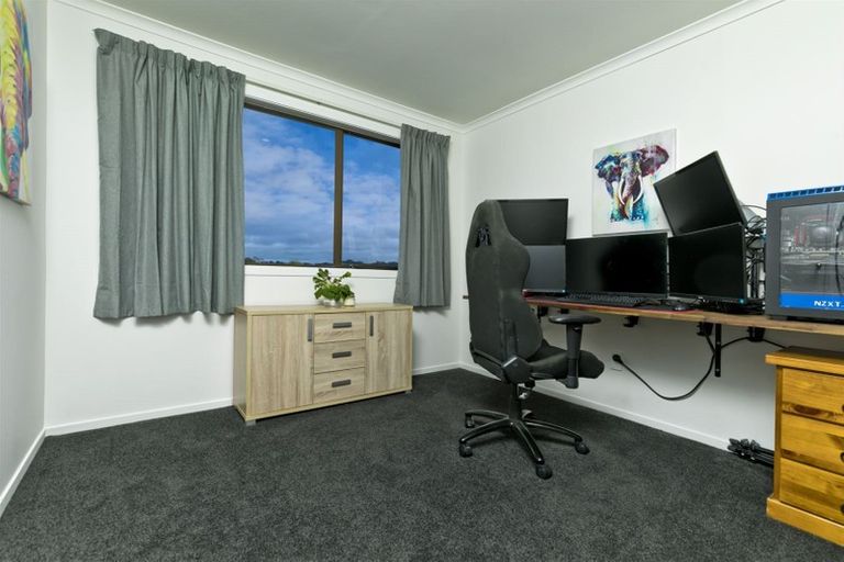 Photo of property in 20 Kellett Road, Ranui, Auckland, 0612