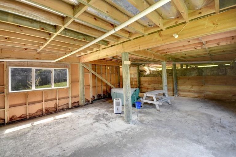 Photo of property in 20 Bayne Terrace, Macandrew Bay, Dunedin, 9014